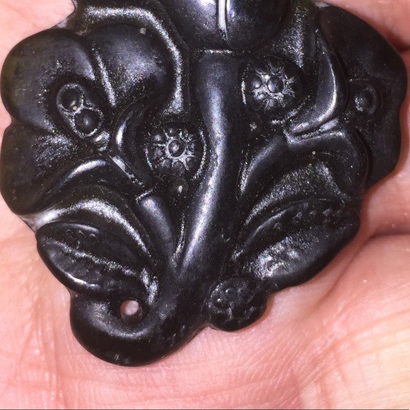 Beautiful Woman’s Amulet - Picture 7 of 7